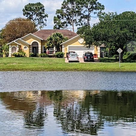 A Treasure Coast Gem- Private Entrance And Private Bathroom Port St. Lucie Eksteriør bilde