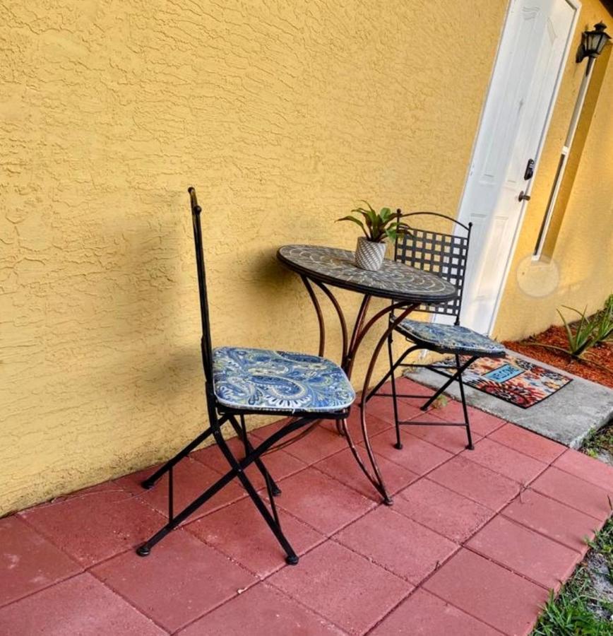 A Treasure Coast Gem- Private Entrance And Private Bathroom Port St. Lucie Eksteriør bilde